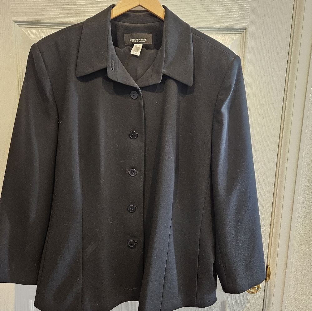 Jones New York Women's Plus Size Black Suit - Blazer 22W/Pants 24W